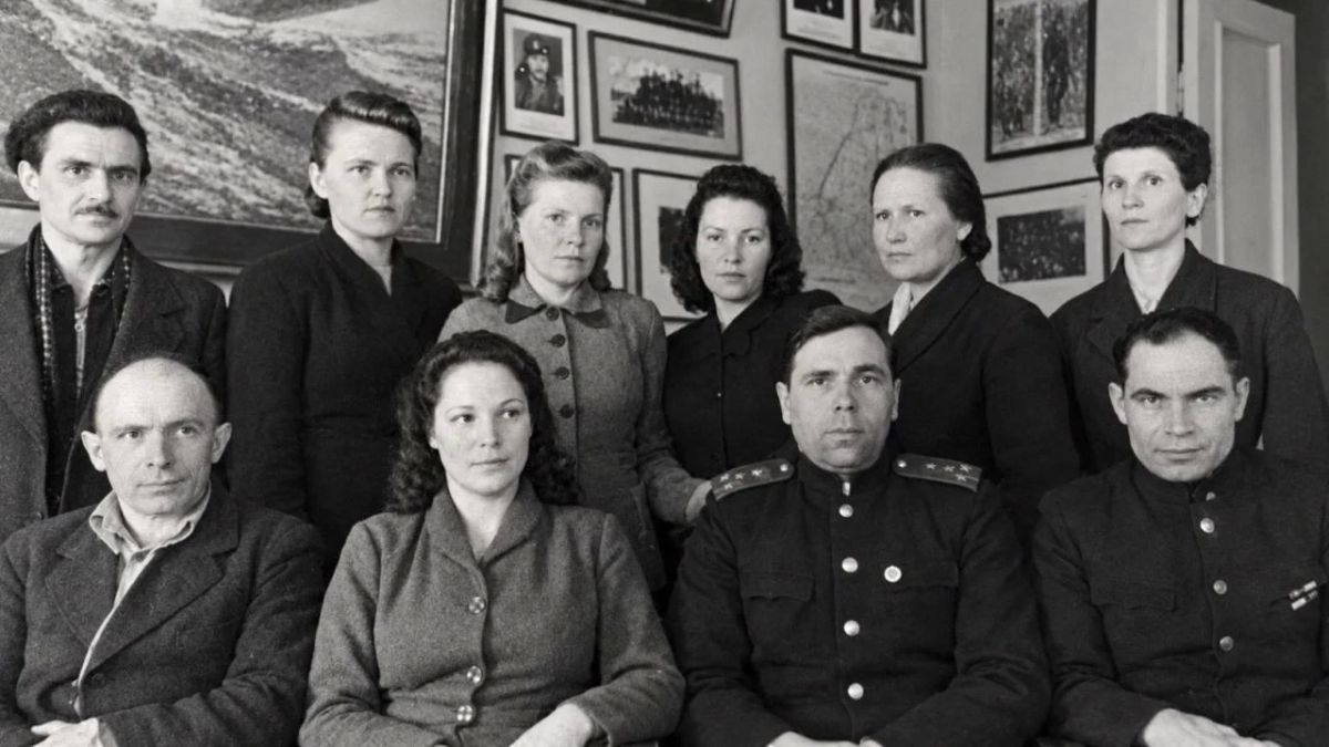 Военно-морскому музею Северного флота исполнилось 80 лет Военно-морскому музею Северного флота исполнилось 80 лет