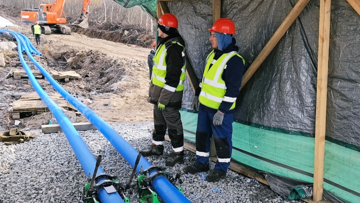 В Кольском округе прокладывают более 11 км нового водовода В Кольском округе прокладывают более 11 км нового водовода