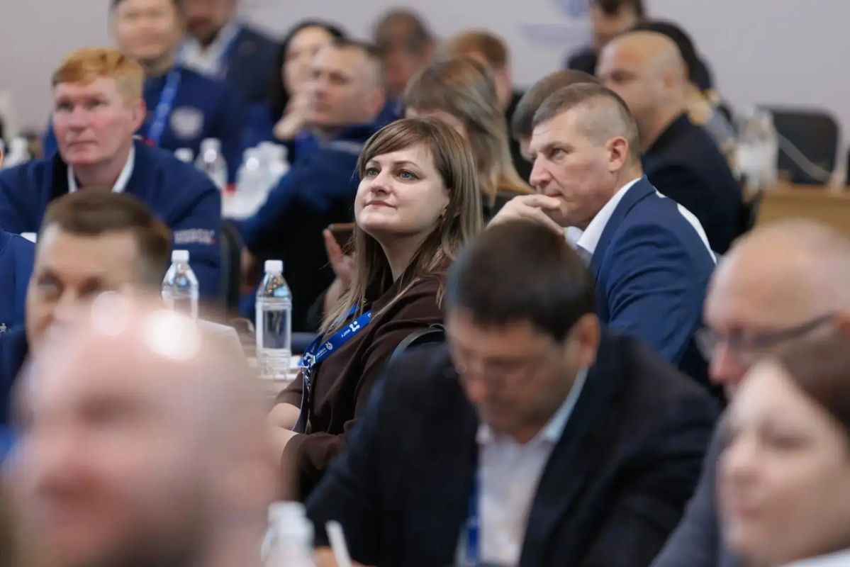 Мурманская область вновь представлена в новом образовательном цикле программы «Школа мэров» Мурманская область вновь представлена в новом образовательном цикле программы «Школа мэров»