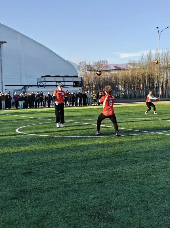 В Мончегорске на базе Северного колледжа физической культуры и спорта открылась полоса препятствий на средства гранта общества «Знание» В Мончегорске на базе Северного колледжа физической культуры и спорта открылась полоса препятствий на средства гранта общества «Знание»