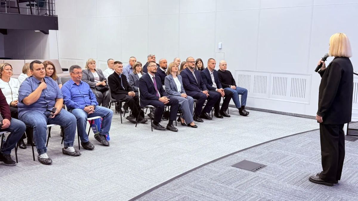 С наступающим профессиональным праздником, работники автомобильного и городского пассажирского транспорта! С наступающим профессиональным праздником, работники автомобильного и городского пассажирского транспорта!