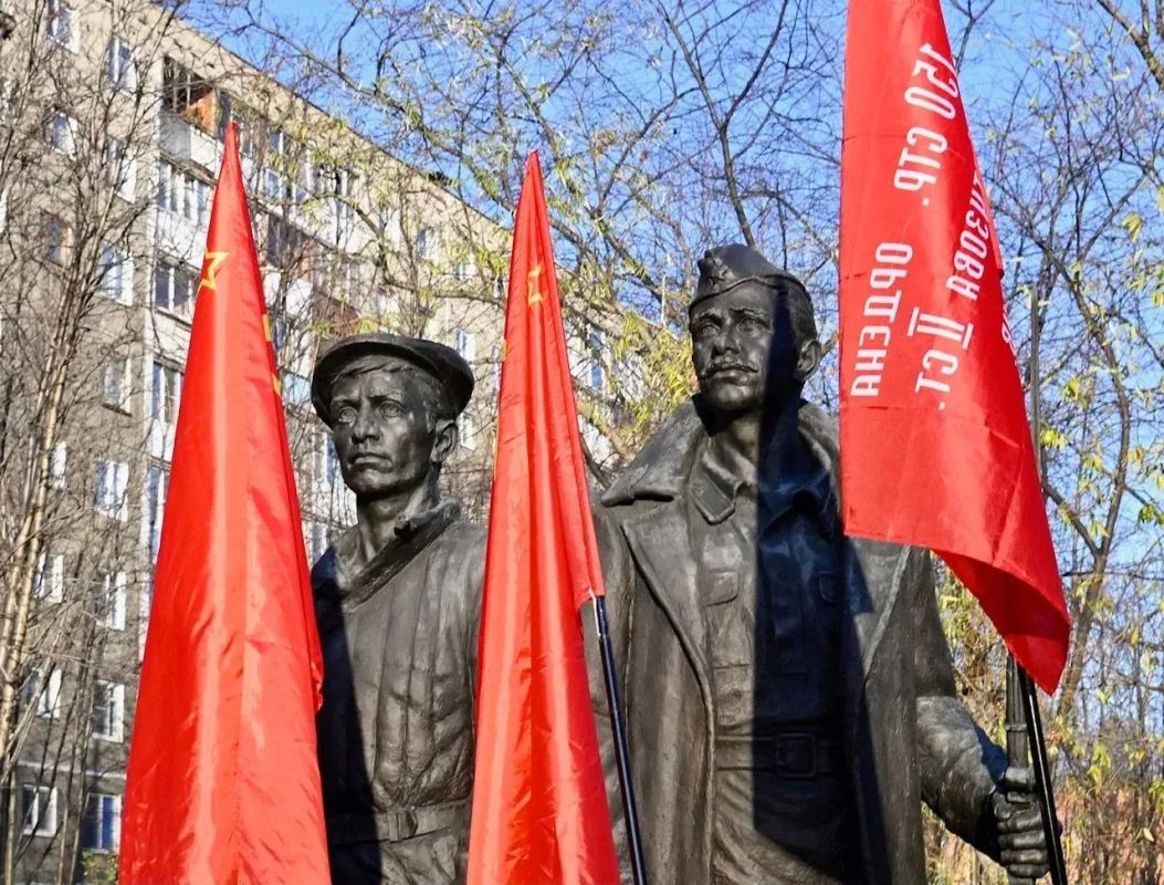 Север помнит. Сегодня по всей области проходит более 200 мероприятий, посвящённых 82-й годовщине разгрома немецко-фашистских войск в Заполярье Север помнит. Сегодня по всей области проходит более 200 мероприятий, посвящённых 82-й годовщине разгрома немецко-фашистских войск в Заполярье