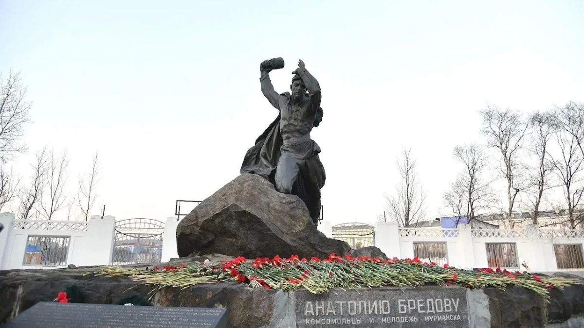 Мурманчане приняли участие в памятных мероприятиях в день 82-летия разгрома немецко-фашистских войск в Заполярье Мурманчане приняли участие в памятных мероприятиях в день 82-летия разгрома немецко-фашистских войск в Заполярье