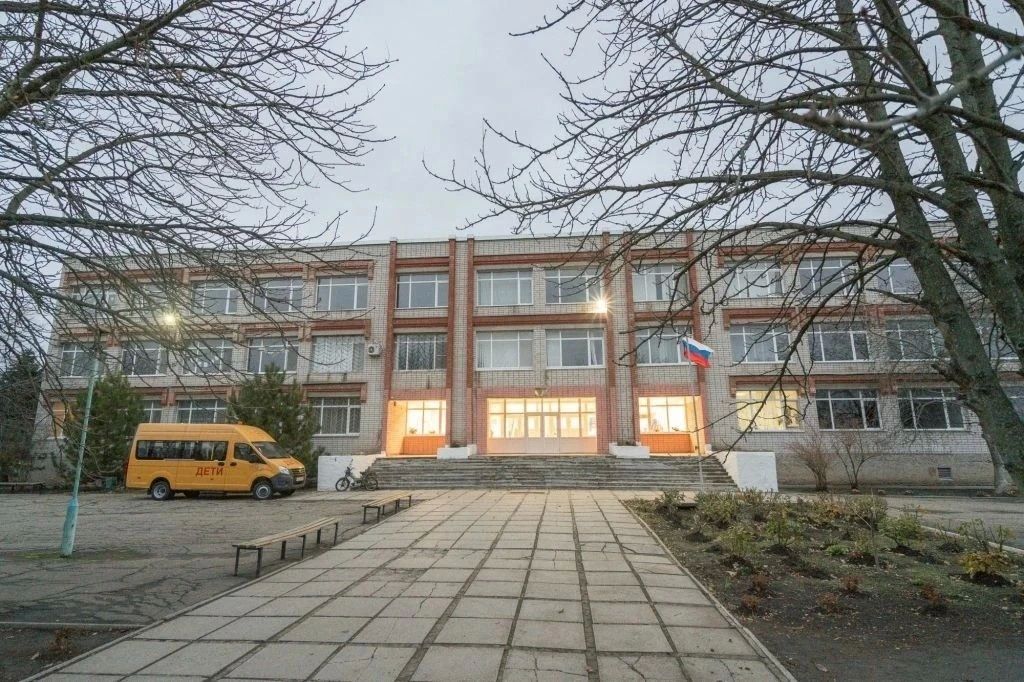 Глава Кандалакшского округа удостоен высокой государственной награды за помощь подшефному Приморскому округу Запорожской области Глава Кандалакшского округа удостоен высокой государственной награды за помощь подшефному Приморскому округу Запорожской области