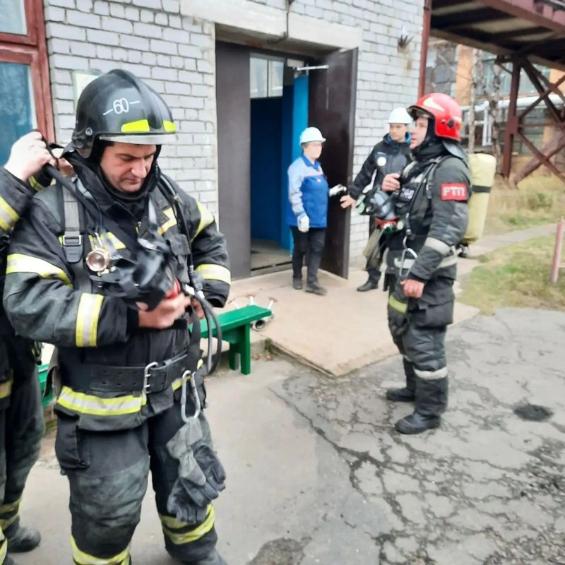 Ликвидацию условного возгорания огнеборцы ПЧ-60 Кандалакшского филиала ГПС отработали на объекте теплоэнергетики