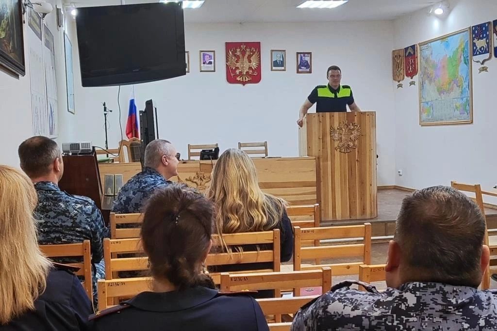 В исправительной колонии №16 УФСИН России по Мурманской области состоялось мероприятие, направленное на повышение безопасности дорожного движения