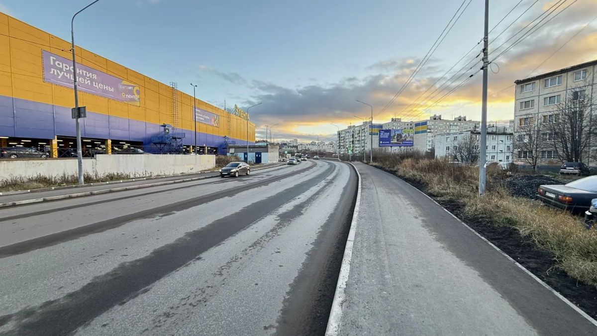 В Мурманске проверили ход дорожного ремонта В Мурманске проверили ход дорожного ремонта