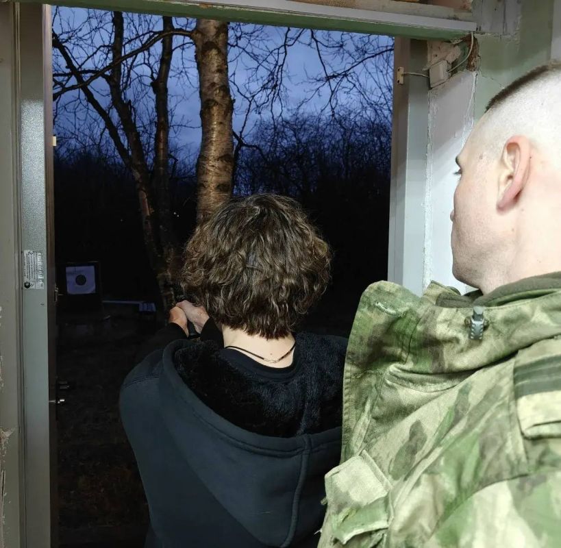 В Молодежном центре гражданско-патриотического воспитания состоялась военно-спортивная игра «Будущий воин» для молодежи допризывного возраста В Молодежном центре гражданско-патриотического воспитания состоялась военно-спортивная игра «Будущий воин» для молодежи допризывного возраста