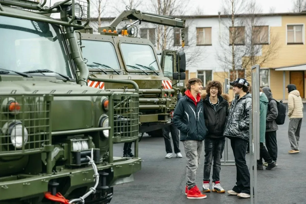 Будущее армии - за нами! В Мурманске прошел День призывника